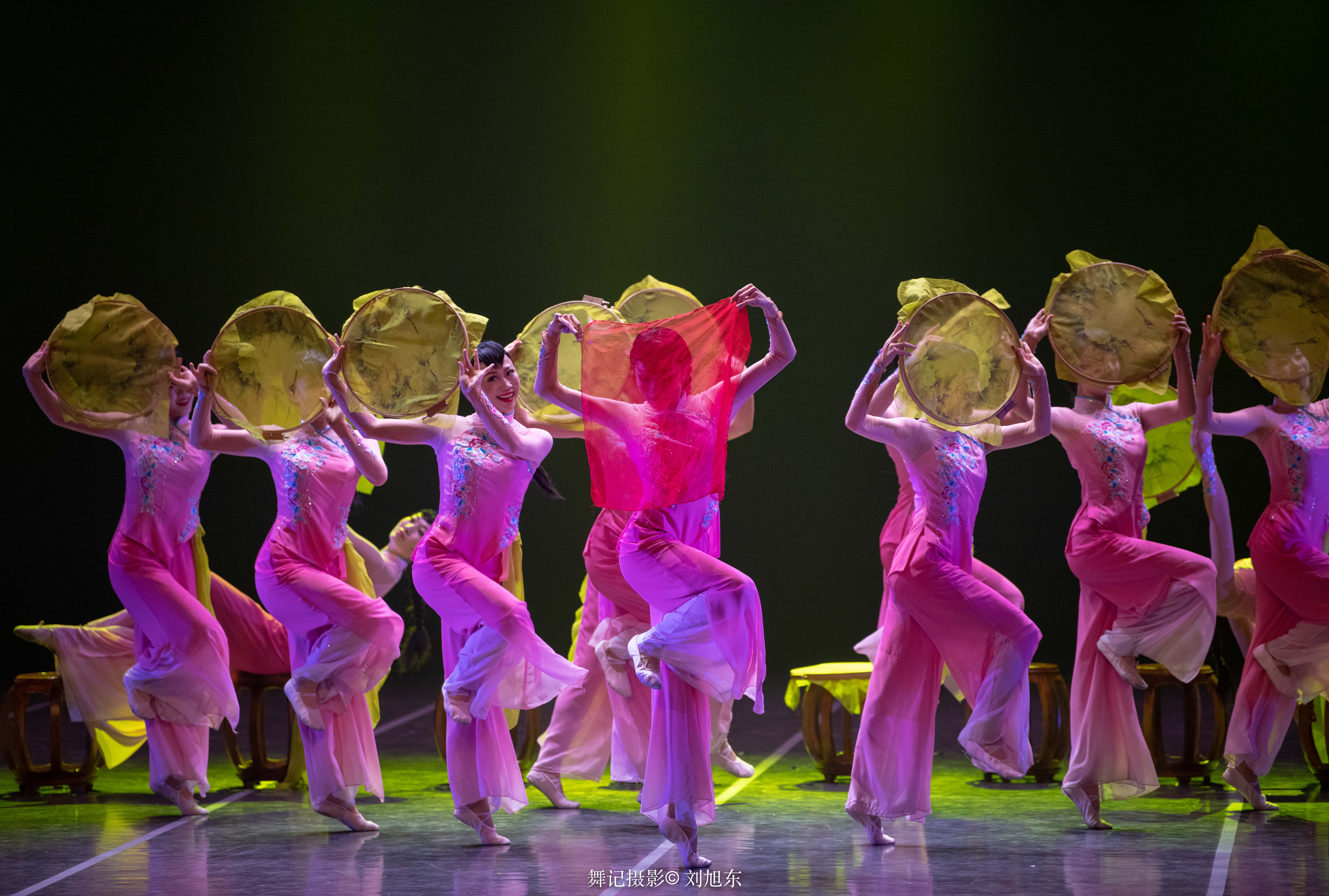 第一届长三角专业舞蹈展演-江苏地区-舞蹈图片 舞蹈展演 舞蹈表演