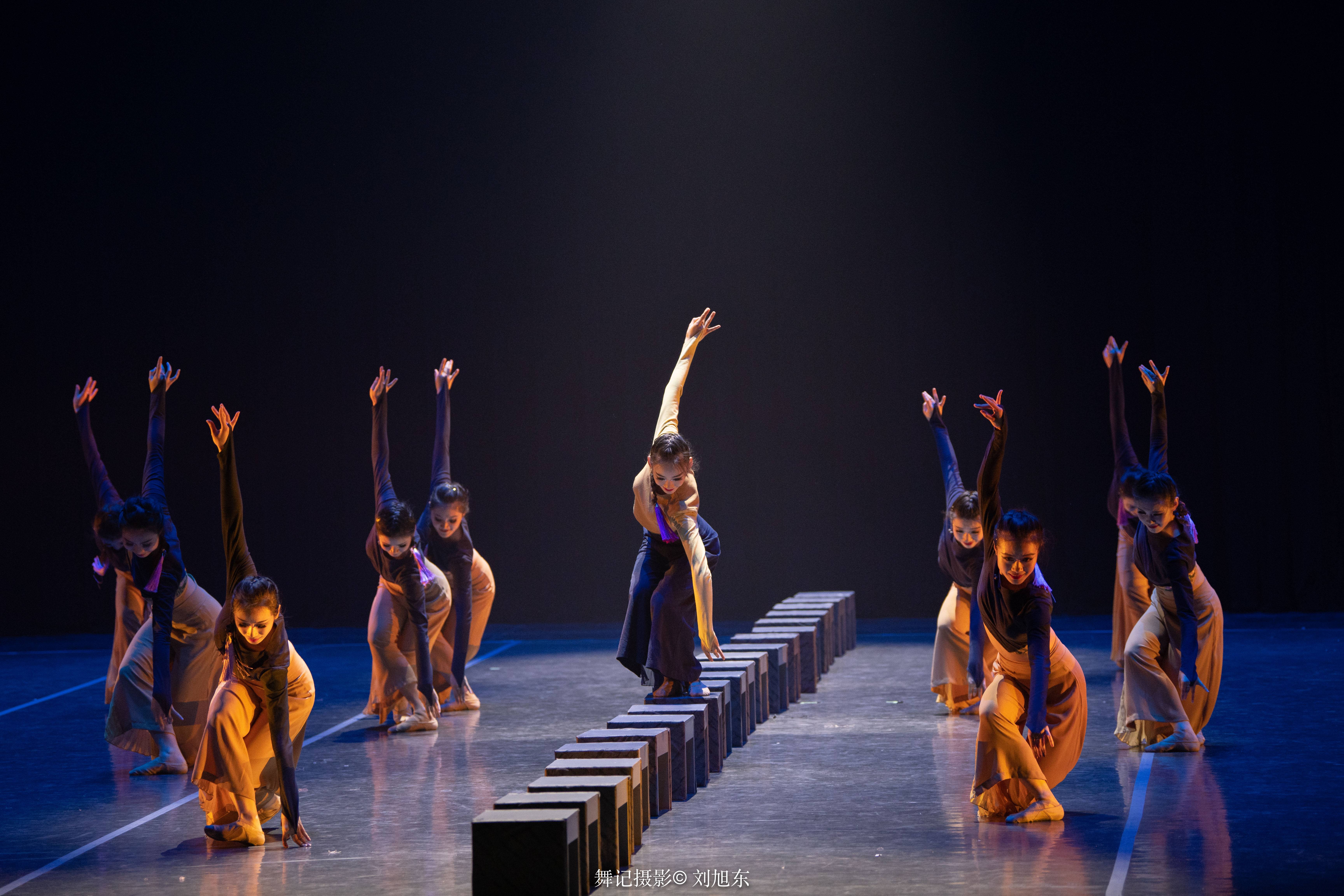 第一届长三角专业舞蹈展演-浙江地区-舞蹈图片 舞蹈展演 舞蹈表演